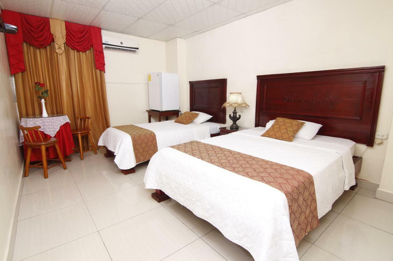 Hotel Flor De Liz Guayaquil Exteriör bild